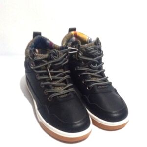 US SPORT BLACK HIGH-TOP SNEAKERS WITH PATTERNED ANKLE SUPPORT CUSHION SIZE 8 NWT